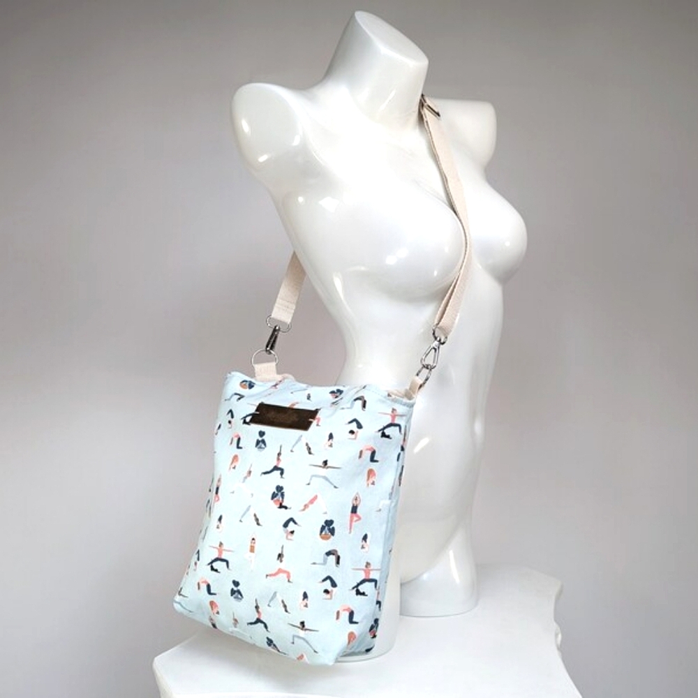 Original BAGpack Slim – Handmade Convertible Mini Backpack with Zipper & Pockets - Picture 3 of 8
